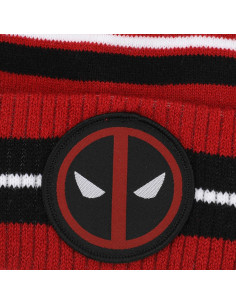 Gorro de Puño Rojo y Negro Deadpool con Pompón 2