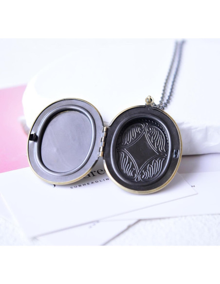 Collar de Medallón Vintage Hecho a Mano con Flor Prensada - Margarita