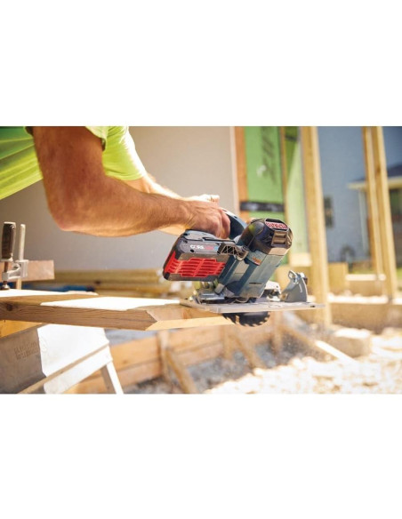 Sierra Circular Inalámbrica Bosch CCS180-B15 18V 6-1/2" con Batería 4.0 Ah
