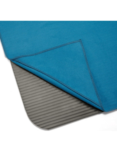 Toalla de Yoga Amazon Basics Aqua, Suave y Absorbente 188x61 cm