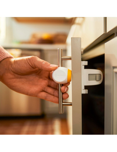 Llaves Magnéticas Adhesivas Safety 1st - 2 Reemplazos Blancas