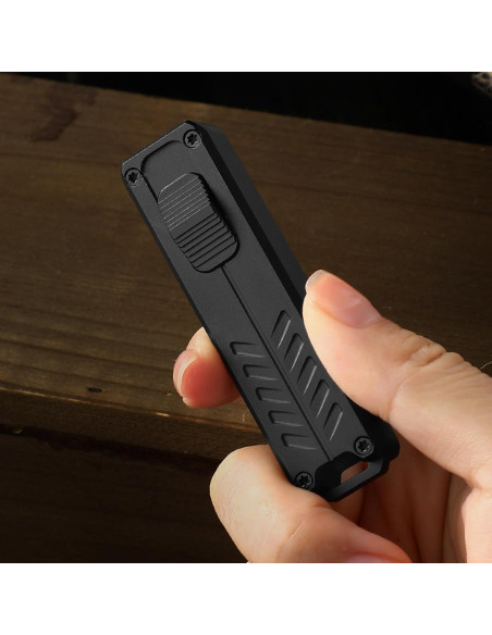 Cuchillo Utility Retráctil Automático Caressolove 11cm Negro