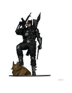 Estatua de PVC McFarlane DC El Caballero Grim 30 cm