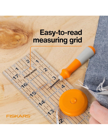 Regla de Costura Acrílica Fiskars 7.62x45.72 cm para Acolchado
