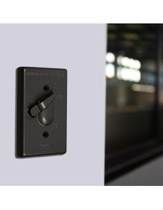 Cubierta a Prueba de Climas TayMac TC100Z 1-Gang Bronce 2