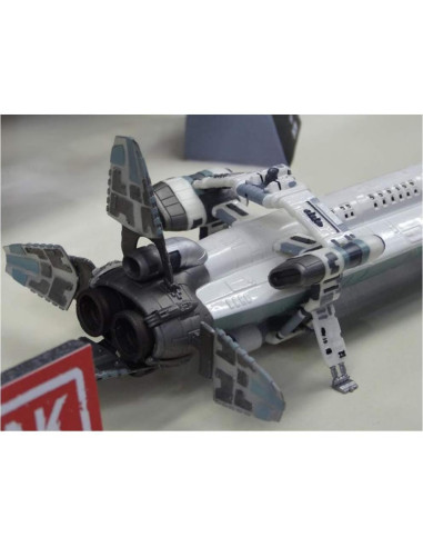 Kit de Modelo Colonial One Moebius 1:350 Battlestar Galactica