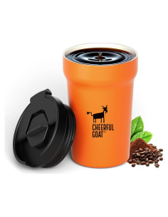 Taza de Café Aislada Cheerful Goat 350ml Naranja con Tapa Antiderrames
