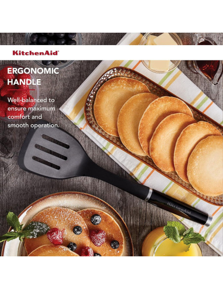 Espátula Ranurada de Nylon KitchenAid 34.7 cm Negra