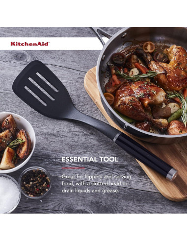 Espátula Ranurada de Nylon KitchenAid 34.7 cm Negra