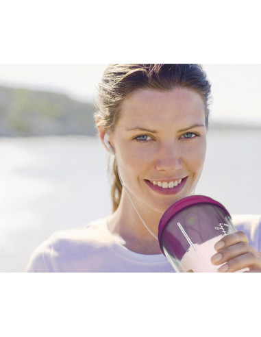 Hervidor Eléctrico de Vidrio Hamilton Beach 1.7L + Licuadora 14 Oz