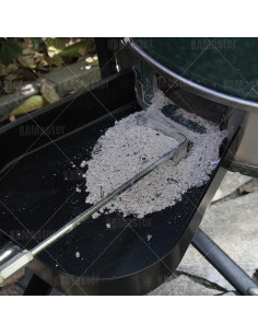 Herramienta de Remoción de Cenizas Big Green Egg 45.72 cm 2