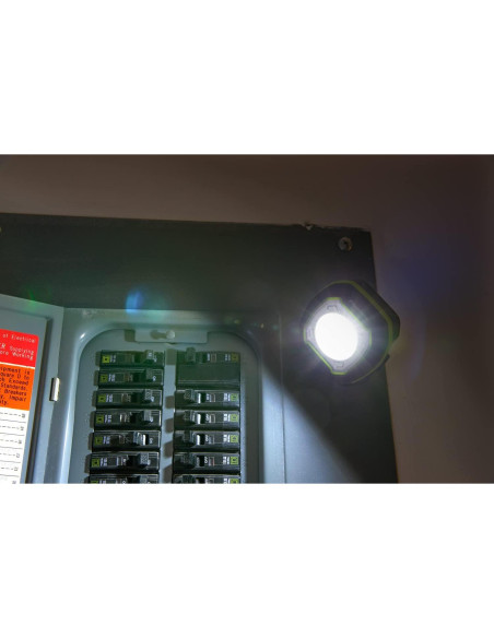 Luz de Trabajo LED Recargable PowerSmith PILF800S 800 Lúmenes Luz de Trabajo LED Recargable PowerSmith PILF800S 800 Lúmenes