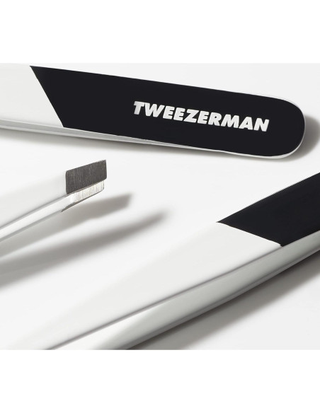 Pinzas de acero inoxidable Tweezerman para cejas - Golpe de medianoche
