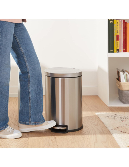 Cubo de Basura 20L Amazon Basics Acero Inoxidable con Pedal
