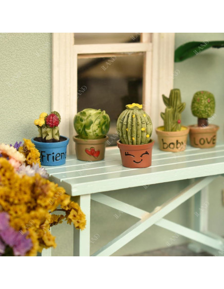 Juego de Miniaturas iLAND - Mesa Azul y 7 Suculentas 1:12