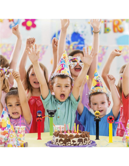 Juego de Dispensadores de Dulces PEZ Miraculous - Ladybug, Cat Noir, Plagg y Tikki