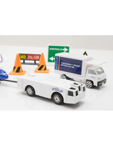 Juego de Aeropuerto Daron 12 Piezas A321 jetBlue para Niños 3+
