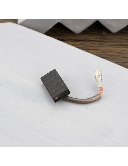 2 Pares de Cepillos de Carbón para Amoladoras Bosch 5x10x17mm