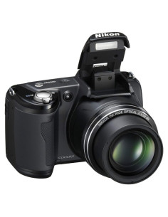 Cámara Digital Nikon L105 12.1 MP Zoom Óptico 15x - Negro