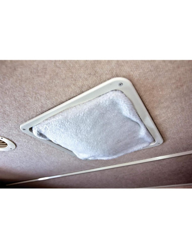 Aislante de Ventilación Camco 35.56 cm x 35.56 cm - 3 Capas