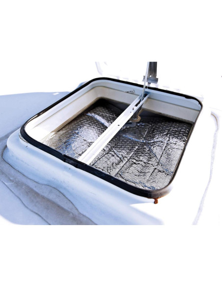 Aislante de Ventilación Camco 35.56 cm x 35.56 cm - 3 Capas