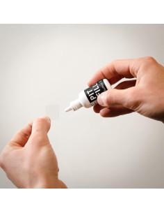 Rellenador de Huecos GlasWeld 15 ml para Reparación de Parabrisas 2