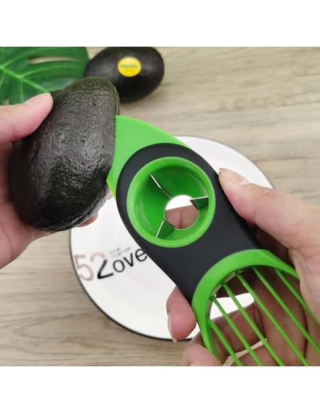 Herramienta 3-en-1 para Cortar Aguacate Genérico - Quita Hueso y Rebanador