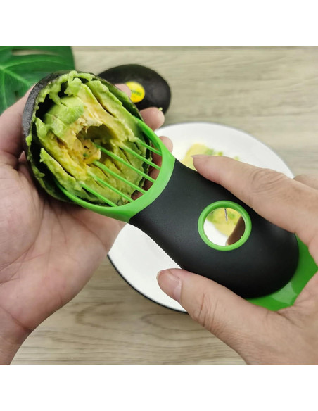 Herramienta 3-en-1 para Cortar Aguacate Genérico - Quita Hueso y Rebanador