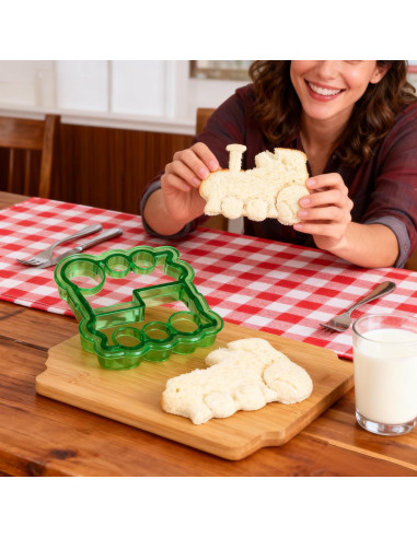 Juego de Cortadores de Sándwich YNHIAG 4 Piezas - Corazón, Coche, Tren, Corona