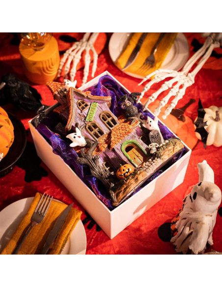 Figurita Casa Embrujada Valery Madelyn con Murciélago y Luz LED