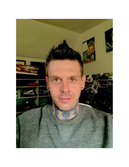 Kit de Perforación de Orejas Autógeno PSAAKON - 4 Pistolas con Pendientes Negros 6MM