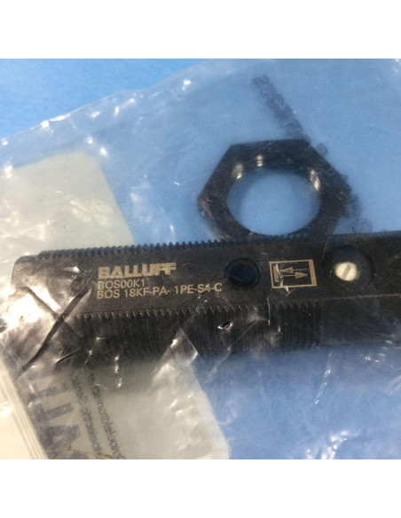 Sensor Fotoeléctrico Difuso Balluff BOS00K1 M18 Infrarrojo 700mm