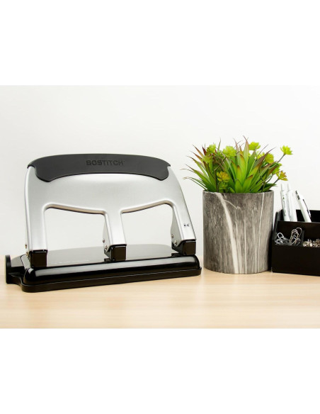 Perforadora de 3 agujeros Bostitch Office HP40, 40 hojas, EZ Squeeze