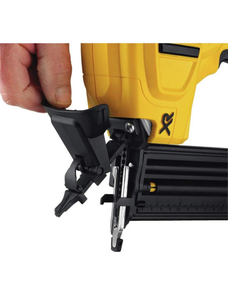 Clavadora de Brad Inalámbrica DeWalt 20V MAX 18 GA Kit