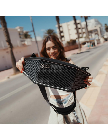 Altavoz Bluetooth Fender x Teufel ROCKSTER CROSS - Resistente, 16h Batería