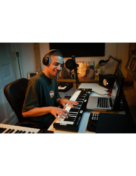 Auriculares de Estudio Cerrados beyerdynamic DT 700 PRO X