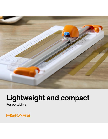 Cortadora de Papel Rotativa Fiskars 12" (30.48 cm) Portátil