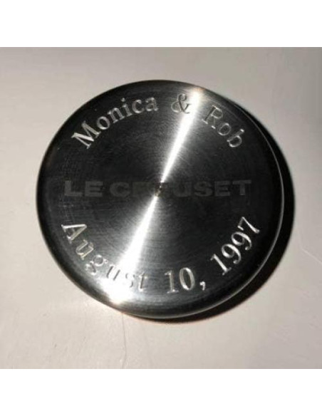 Horno Holandés Redondo Le Creuset 1.89L con Perilla Grabada