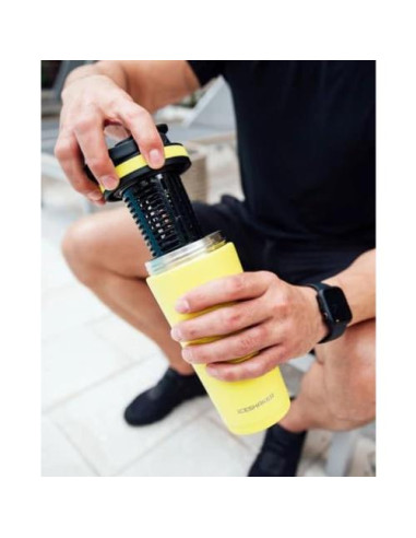 Botella de Batido Ice Shaker 0.77 L con Infusor de Frutas