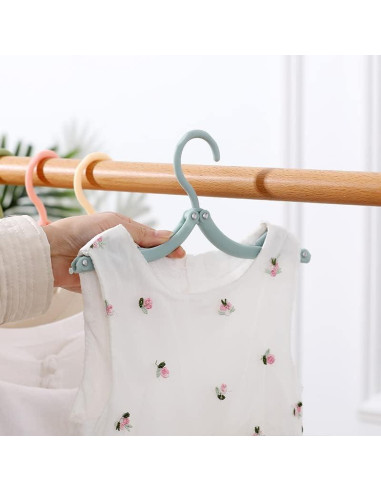 24 Perchas de Viaje CasaVibe Plegables con Clips Antideslizantes