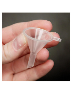 Embudos Miniatura de Plástico RillyRellow - 10 Piezas 3.5cm