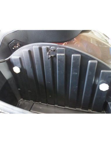 Perillas de Montaje Antirrobo LocEzy Rojo para Victory 2010-2015