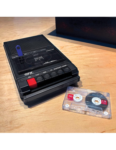 Grabadora de Cinta QFX RETRO-39 USB con Altavoz y Radio FM