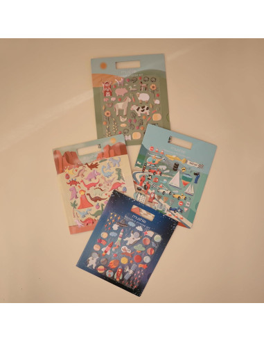 Set de Stickers Reutilizables Mushie Granja 50 Piezas