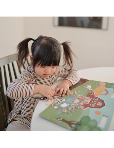 Set de Stickers Reutilizables Mushie Granja 50 Piezas