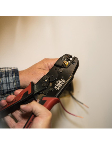 Crimpador de Cables Klein Tools 3005CR 10-22 AWG Aislados