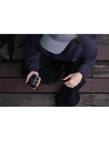 Objetivo Gran Angular Sony FE 16mm f/1.8 G - 304g