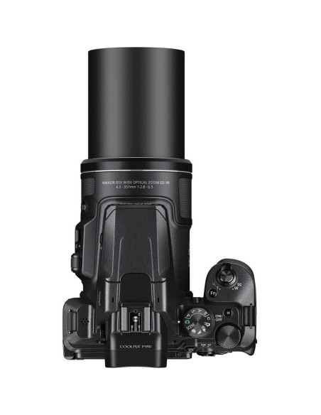 Cámara Digital Nikon COOLPIX P950 16MP 83x Zoom Óptico 4K