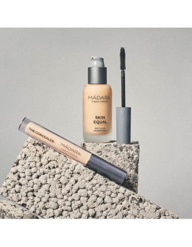 Base de Maquillaje MÁDARA Soft Glow SPF15 30ml - Vegana