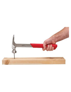 Martillo de Enmarque Milwaukee 22oz con Agarre Magnético